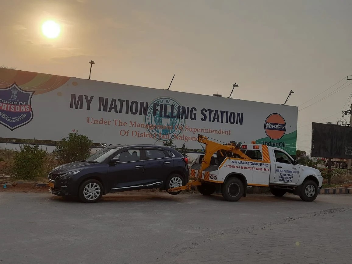 Night-time vehicle recovery operation